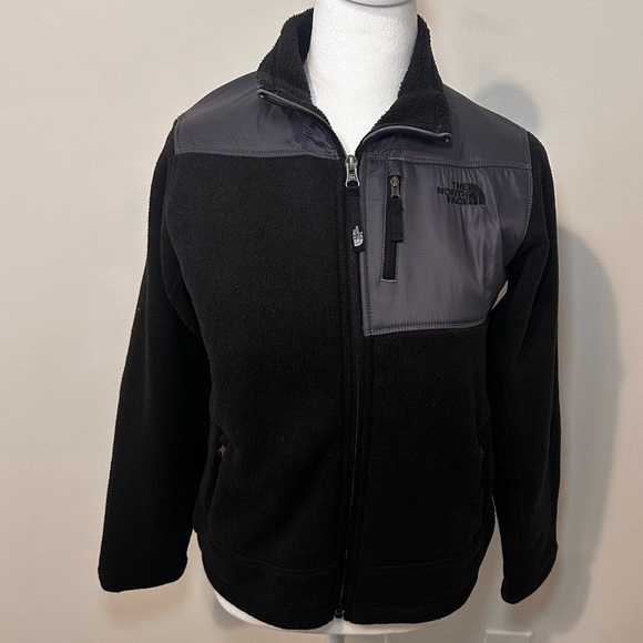 The North Face Other - The North Face Boys Black and Gray Jacket Size Large